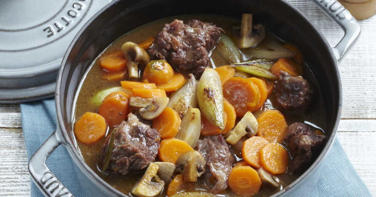 Cuisiner économique : les secrets du boucher pour sublimer petits morceaux