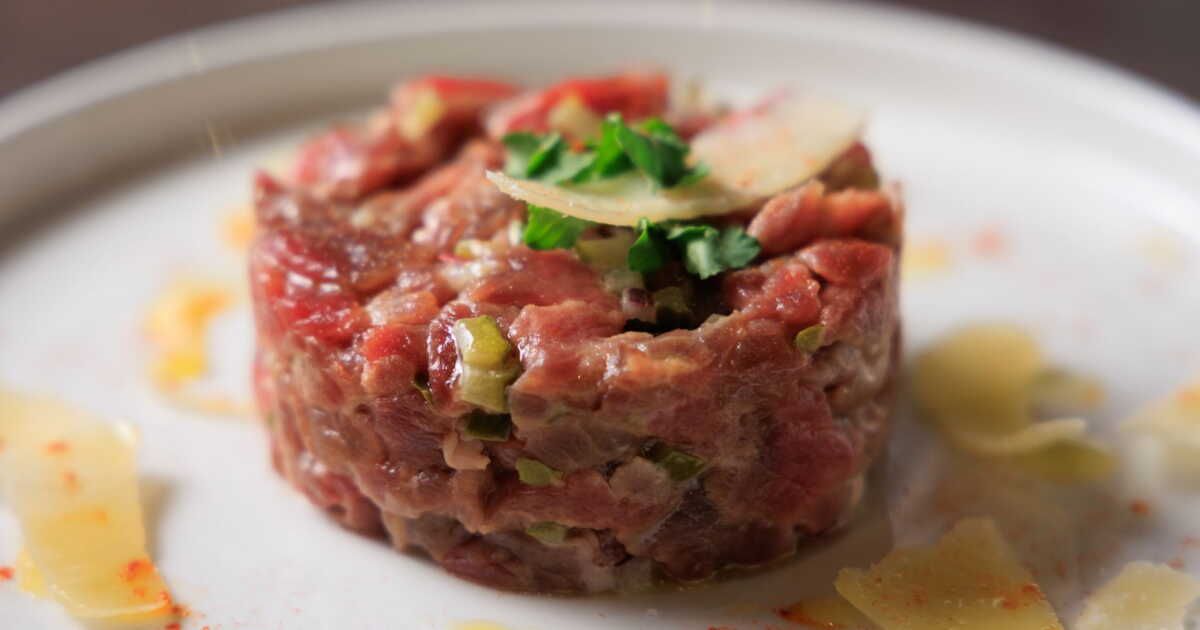 Le tartare de bœuf à l'italienne : une délicieuse fusion pleine de fraîcheur