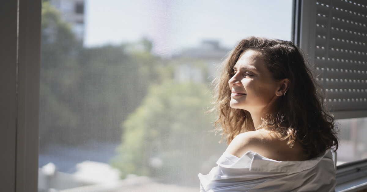 Comment nettoyer efficacement vos volets roulants en PVC