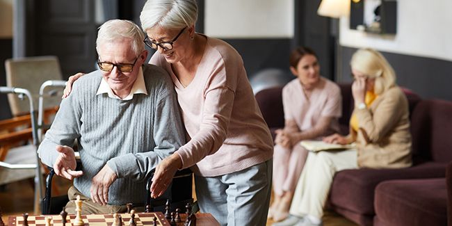 Devenir bénévole en maison de retraite : un geste précieux pour lutter contre l'isolement