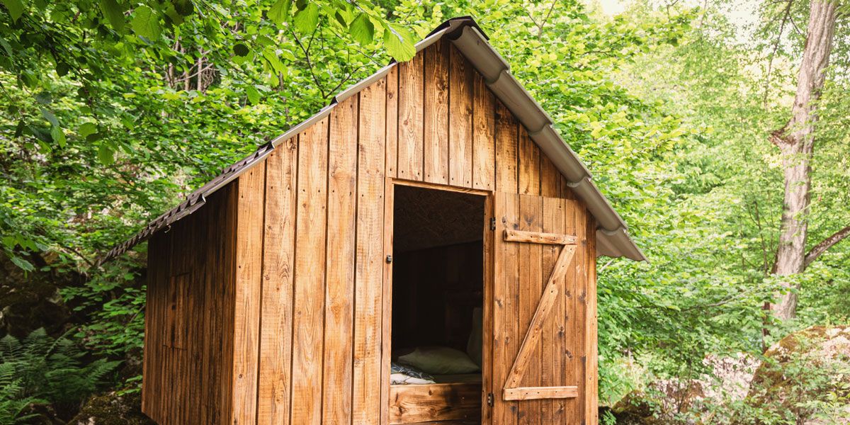 Un abri de jardin en palettes : pratique et économique