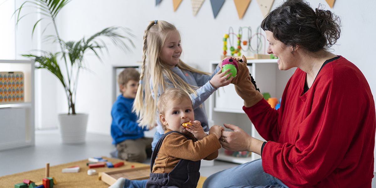 Le mode de garde le plus économique pour vos enfants : découvrez les options