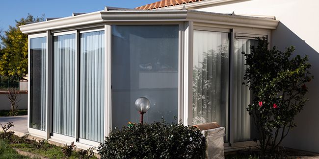 Construction d'une véranda : ce qu'il faut savoir avant de se lancer