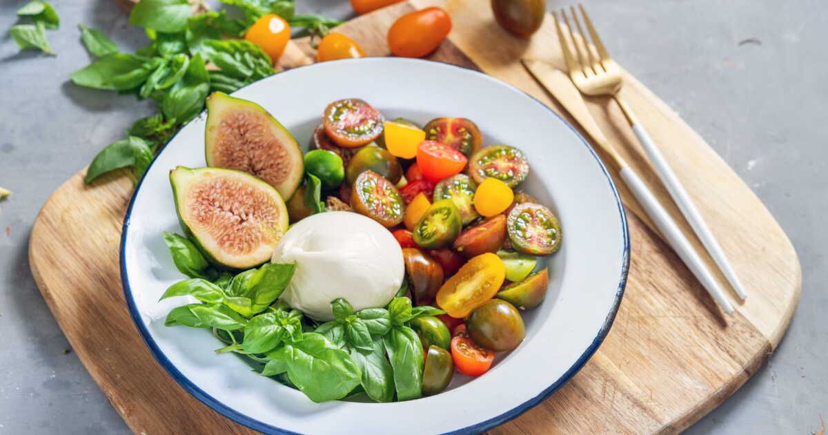 Une recette d'été irrésistible : burrata et légumes glacés