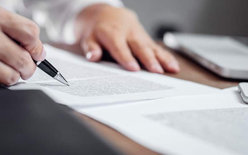 Contrat obsèques : décryptage des frais cachés et de la revalorisation du capital