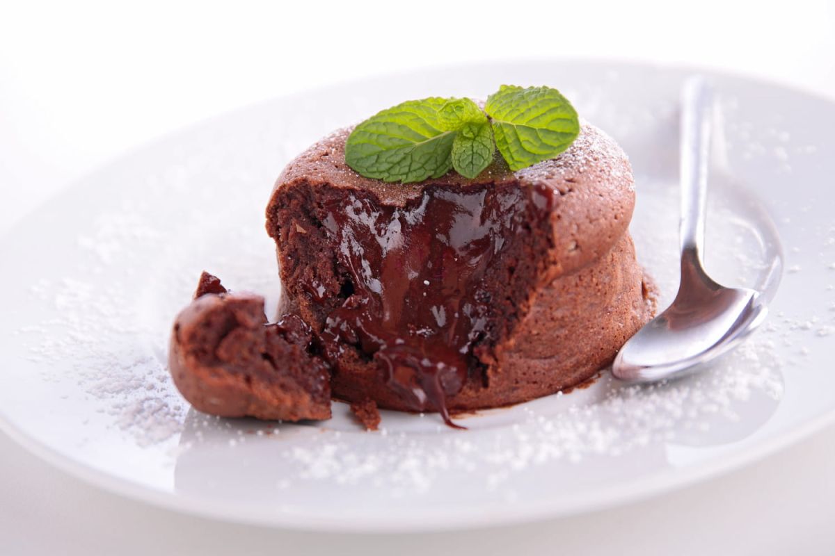 Le mi-cuit chocolat noisette de Cyril Lignac : une recette irresistible à découvrir