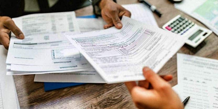 Comprendre l'assurance obsèques en viager : modes de cotisation et enjeux