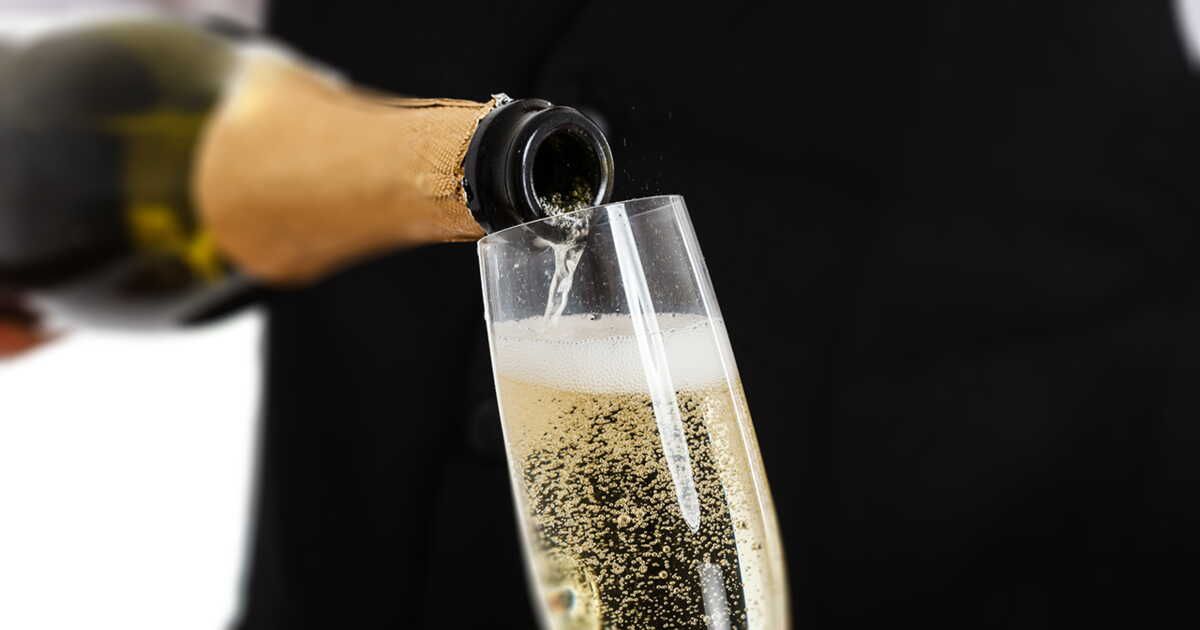 Les secrets d'un sommelier pour savourer le champagne comme un pro