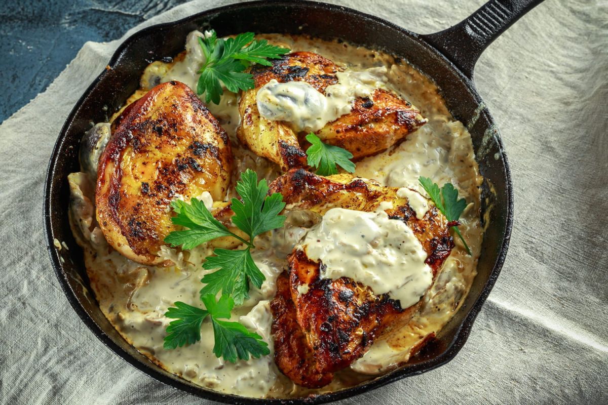 Cyril Lignac sublime le poulet du dimanche avec une recette inédite