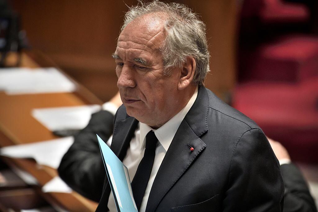 Une prime pour les seniors au travail : une surprise de François Bayrou