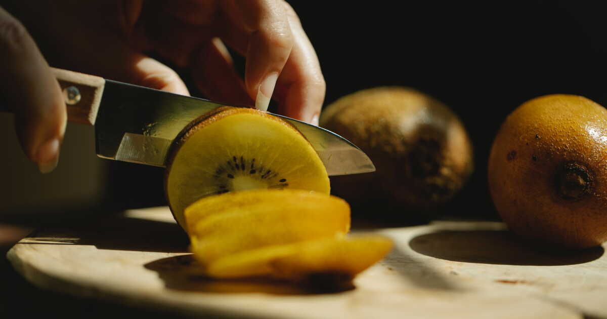 La surprise cachée des kiwis : pourquoi leur peau est précieuse