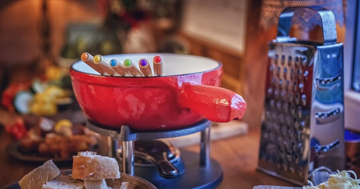 Le duel des fondues : savoyarde contre bourguignonne