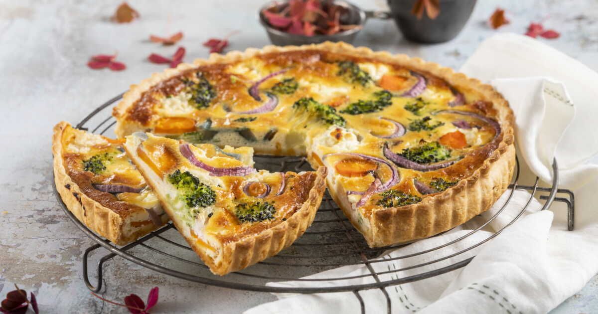 Célébrez l'automne avec ces 5 recettes de quiches réconfortantes et express