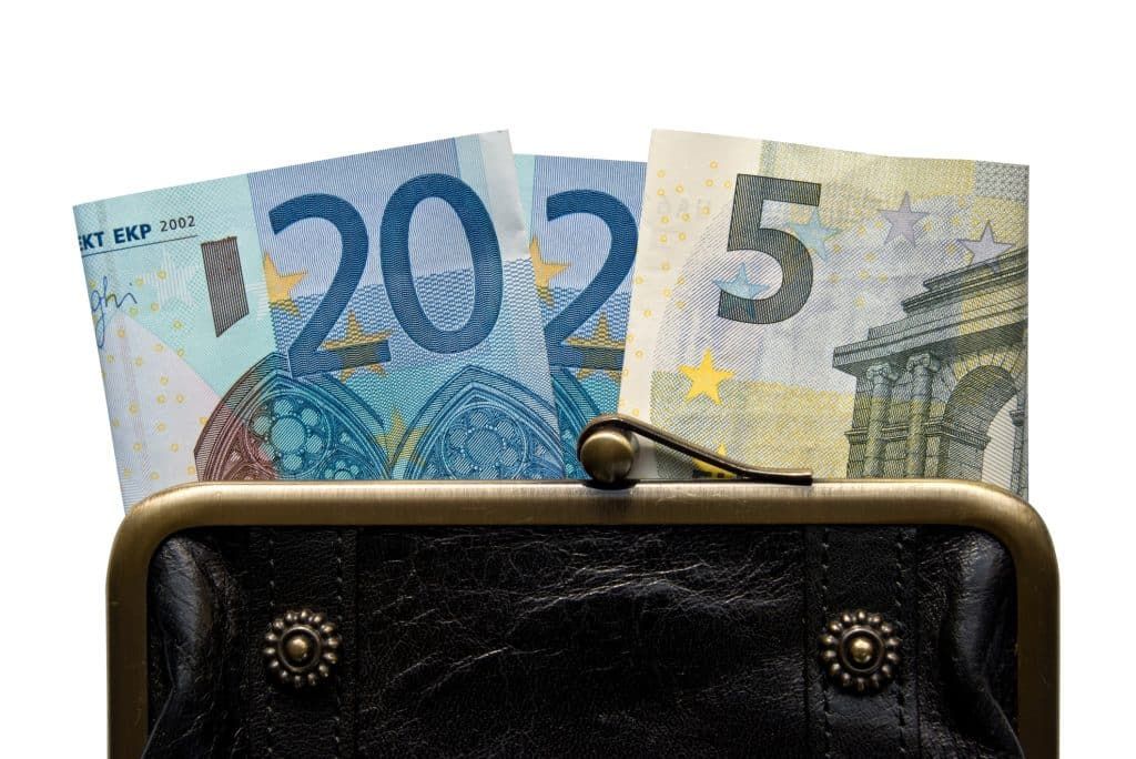 Retraites, gaz et mutuelles : les changements clés de 2025 qui impactent votre quotidien