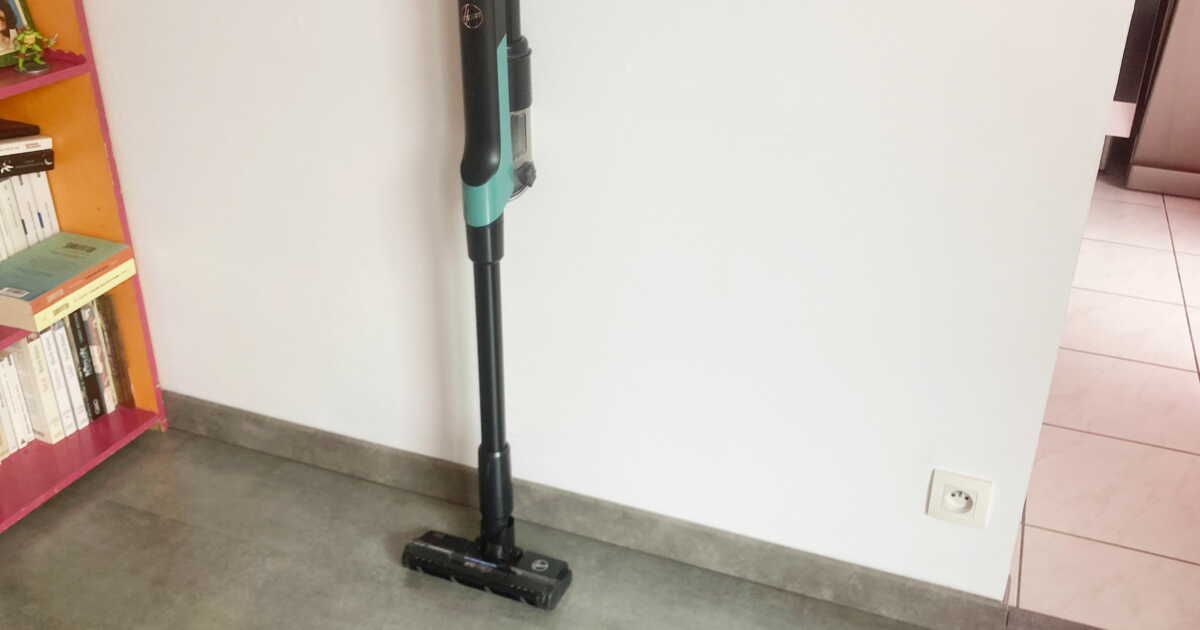 Un aspirateur balai pas comme les autres : le Hoover HF2 à l'essai