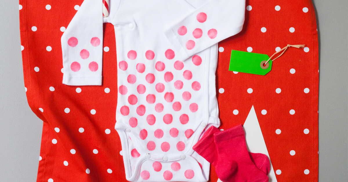 L'élégance festive : un ensemble pour bébé aux couleurs de Noël